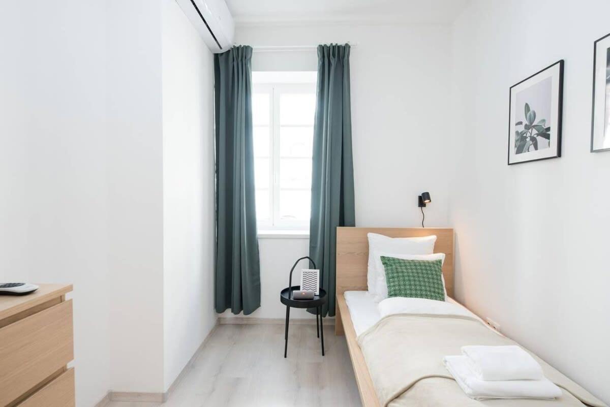Trendy Central Apartment At Castle Budapest Eksteriør billede