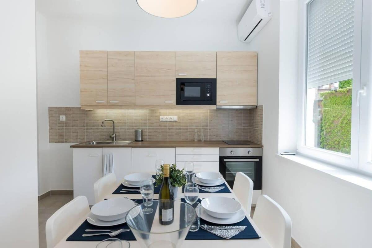 Trendy Central Apartment At Castle Budapest Eksteriør billede