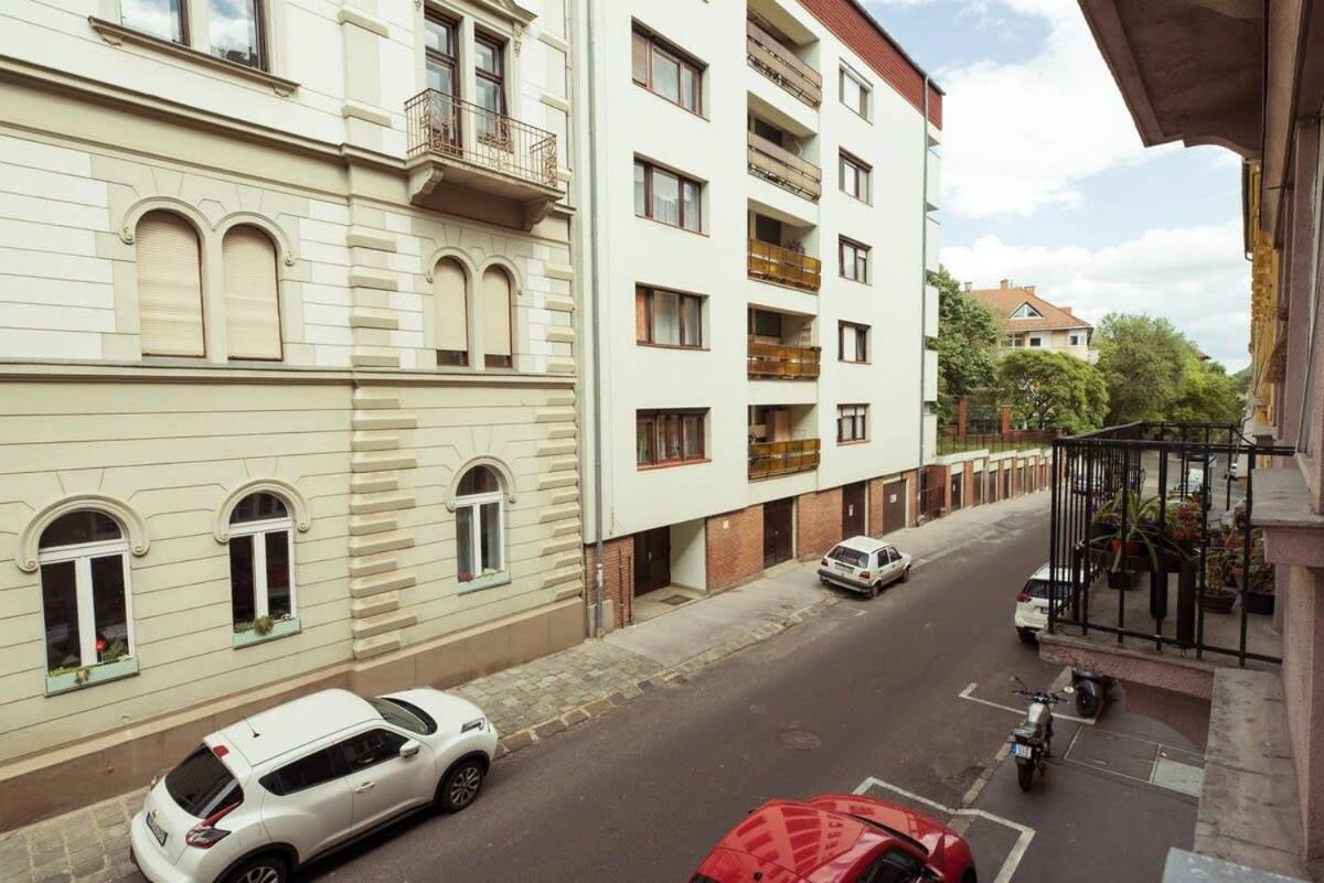 Trendy Central Apartment At Castle Budapest Eksteriør billede