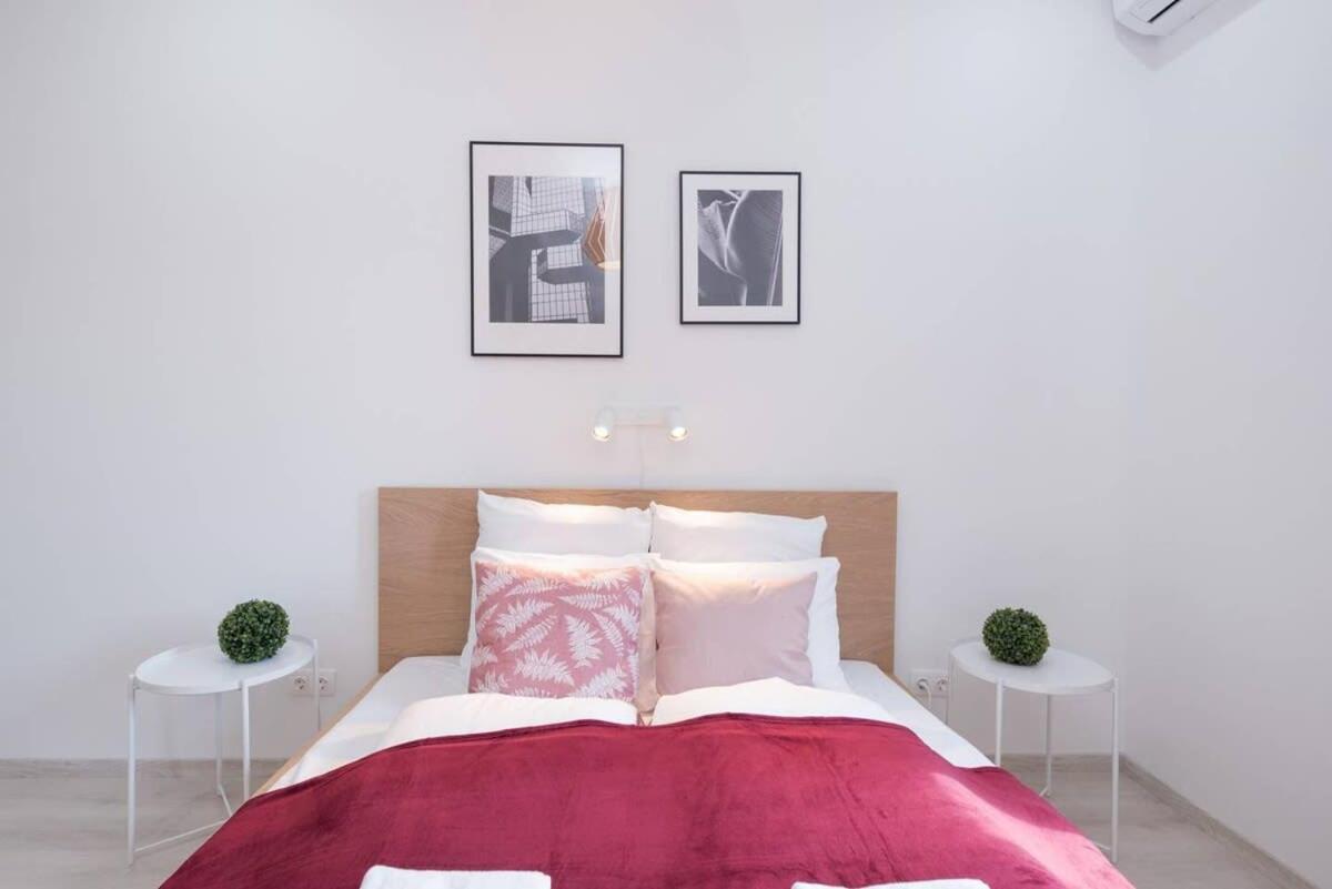 Trendy Central Apartment At Castle Budapest Eksteriør billede