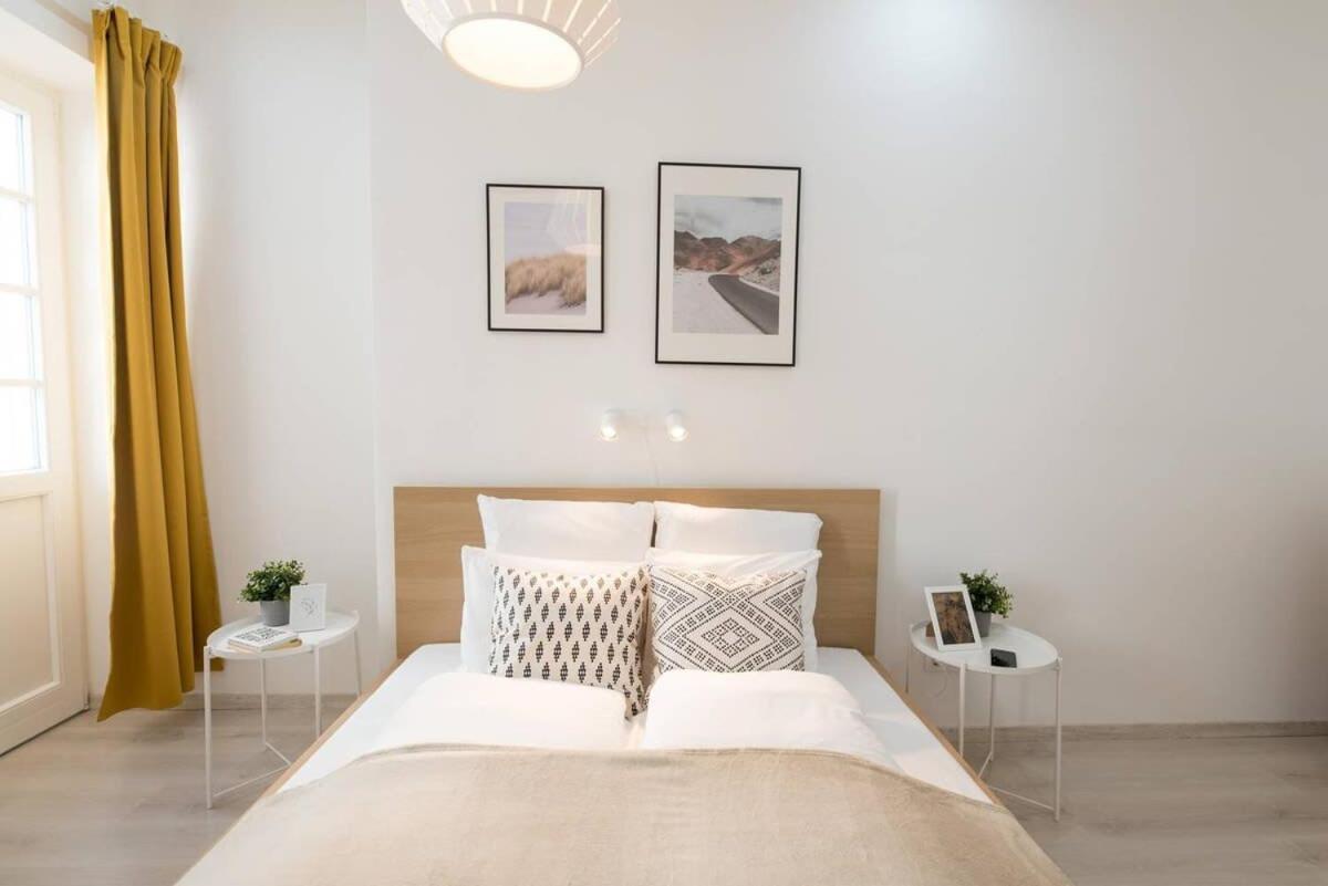 Trendy Central Apartment At Castle Budapest Eksteriør billede