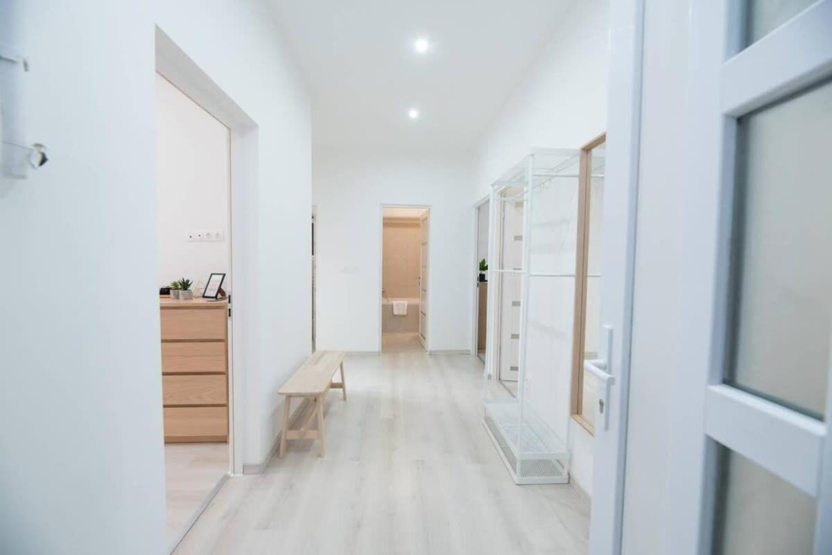 Trendy Central Apartment At Castle Budapest Eksteriør billede